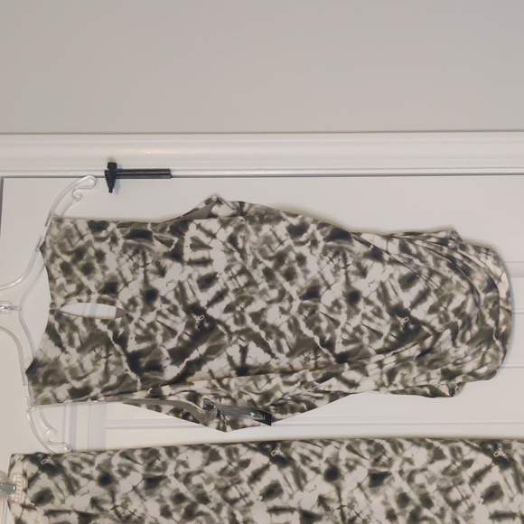 I.N.C. Matching Skirt and Top - Picture 11 of 11